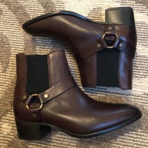 NWT Frye Dara Harness Chelsea Boot